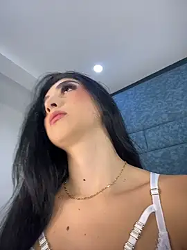 BadLilAngelXXX online show from 15, 5, 2026