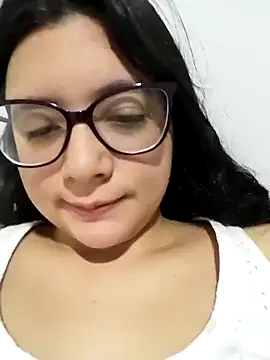 Dahlia-Rose online show from 10, 3, 2026