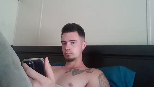 midnightsinz online show from 4, 5, 2026