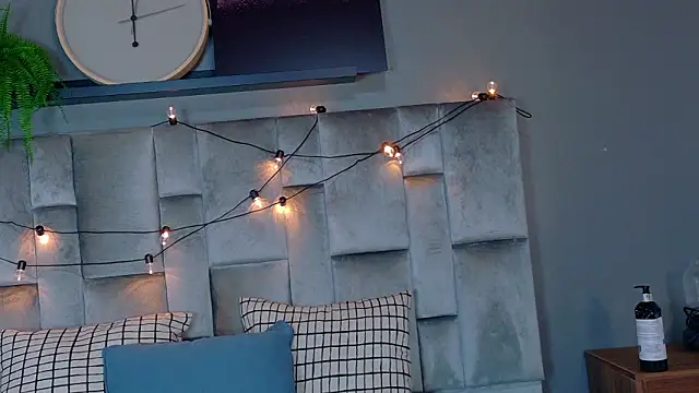 FernandaBrown   online show from 13, 2, 2026