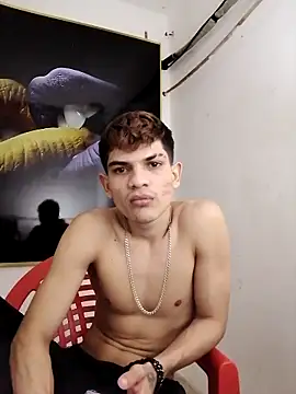 Jesshot bigcock20cm online show from 25, 4, 2026