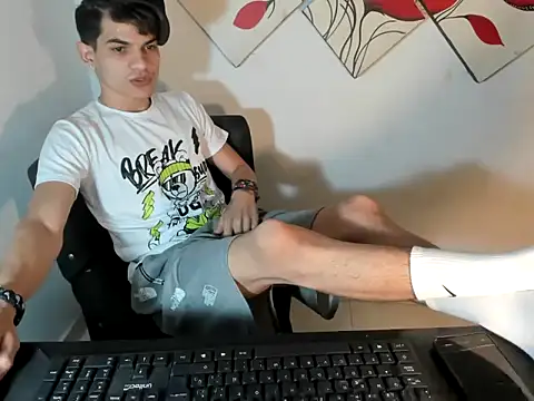Snapshot of Jesshot_bigcock20cm chatting on 21, 5, 2026 Jesshot bigcock20cm online show from 21, 5, 2026