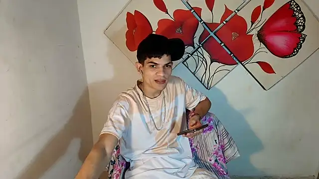 Jesshot bigcock20cm online show from 18, 7, 2026
