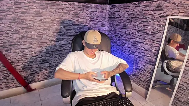 Wesleey-Boy online show from 3, 3, 2026