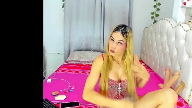 Snapshot of sweet_supreme chatting on 23, 4, 2026 sweet supreme online show from 23, 4, 2026