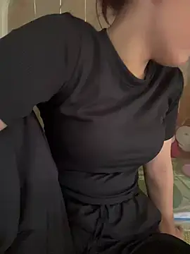 DoliceGirl2k online show from 2, 6, 2026