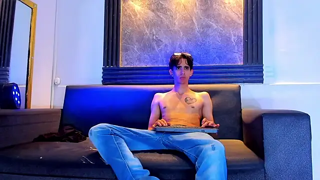 Snapshot of Wonka_1 chatting on 7, 2, 2026 Wonka 1 online show from 7, 2, 2026