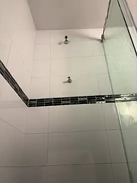 EmilyAndAndrew online show from 20, 2, 2026