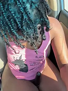 Snapshot of Ebony_Queeen chatting on 12, 6, 2026 Ebony Queeen online show from 12, 6, 2026