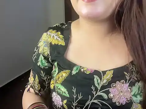 Hersheykaur online show from 22, 4, 2026
