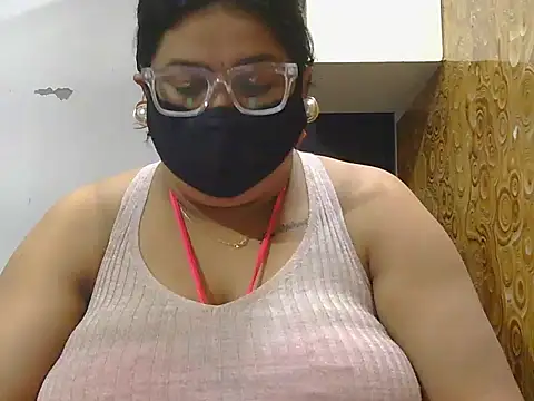 Snapshot of GangbangCouple chatting on 18, 5, 2026 GangbangCouple online show from 18, 5, 2026