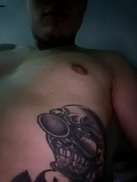 elvaquero06 online show from 5, 2, 2026