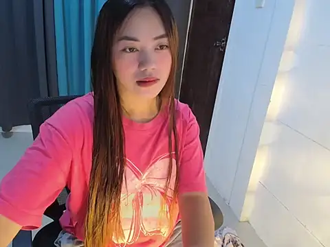 babydenxx69 online show from 15, 4, 2026