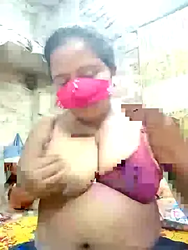 Snapshot of Puja_9999 chatting on 14, 7, 2026 Puja 9999 online show from 14, 7, 2026