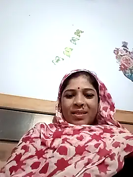 Snapshot of Horney_Bhabhi chatting on 3, 5, 2026 Horney Bhabhi online show from 3, 5, 2026