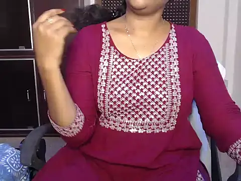 VixenNandhu online show from 18, 4, 2026