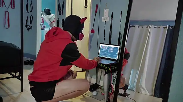 bellaskeykeeper online show from 14, 2, 2026