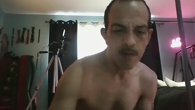 bellaskeykeeper online show from 10, 2, 2026