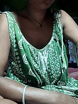 Snapshot of Sweet-runi chatting on 10, 6, 2026 Sweet-runi online show from 10, 6, 2026