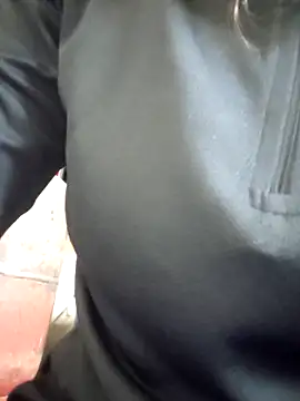 Sweet-runi online show from 6, 3, 2026