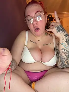 Diablita13 online show from 5, 3, 2026