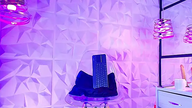 Kamila martin1 online show from 30, 3, 2026