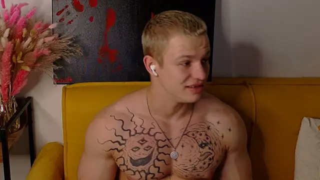 SterlingNoir online show from 26, 3, 2026