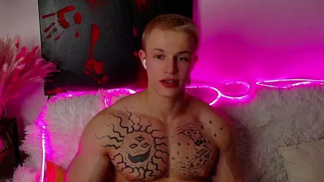 SterlingNoir online show from 8, 2, 2026