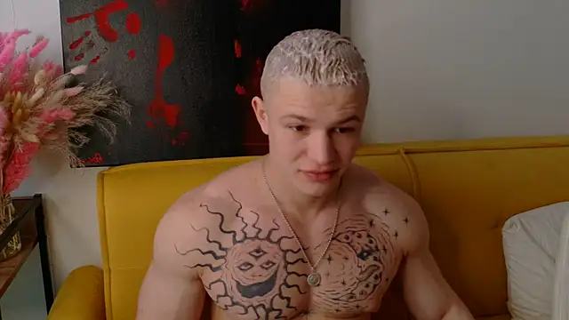 SterlingNoir online show from 23, 4, 2026