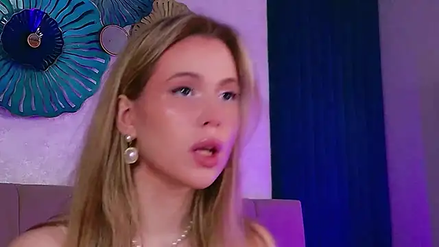 Beckie White online show from 26, 2, 2026