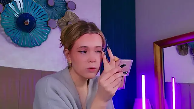 Beckie White online show from 28, 2, 2026