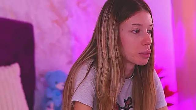 EllinaNuria online show from 18, 3, 2026