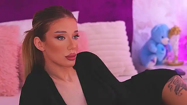 EllinaNuria online show from 27, 3, 2026