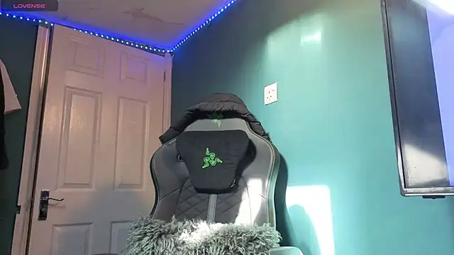 JadeAlexis403 online show from 28, 3, 2026