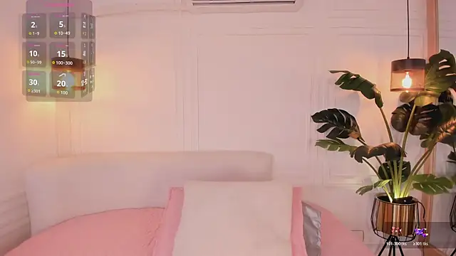 Nicole Whittee online show from 6, 4, 2026