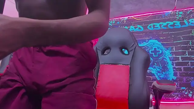 Jeanpieroo26 online show from 23, 2, 2026