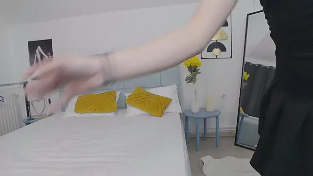 AmalliaJade online show from 10, 2, 2026