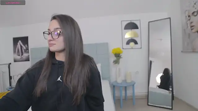 AmalliaJade online show from 16, 2, 2026