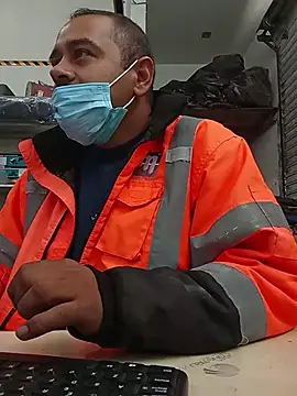 Snapshot of OMARMEX1 chatting on 6, 4, 2026 OMARMEX1 online show from 6, 4, 2026