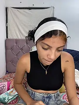 Britney  Latina online show from 27, 2, 2026