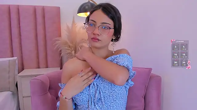 im lily  online show from 18, 4, 2026