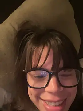 Snapshot of Brigitte01 chatting on 4, 4, 2026 Brigitte01 online show from 4, 4, 2026