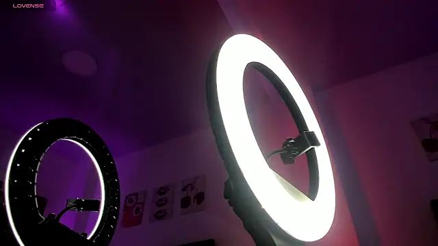 Madison Rosee online show from 17, 4, 2026