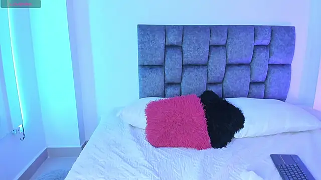 Madison Rosee online show from 12, 3, 2026