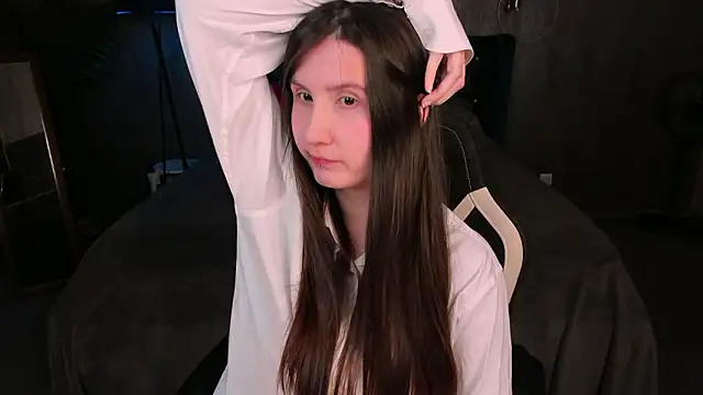 avrora shy  online show from 10, 2, 2026