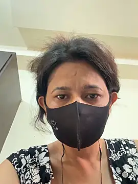 raavigirl online show from 25, 2, 2026