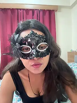 raavigirl online show from 18, 4, 2026