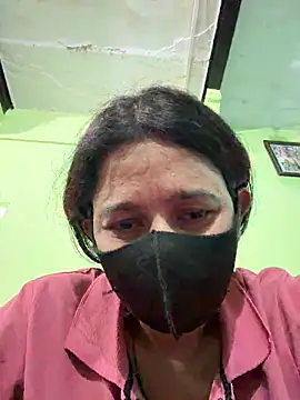 raavigirl online show from 6, 4, 2026