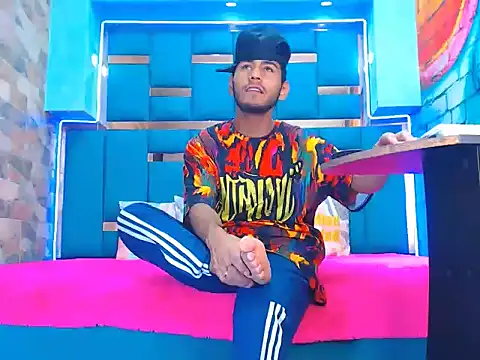 warmNoah online show from 11, 3, 2026