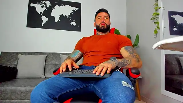 Alessrose online show from 5, 3, 2026